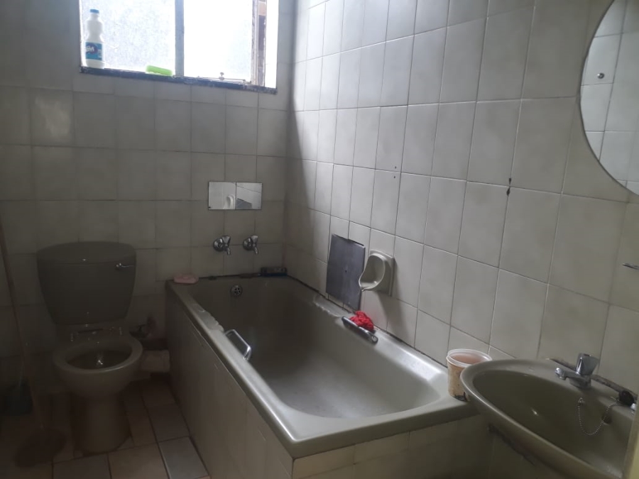 3 Bedroom Property for Sale in Rustenburg Central North West